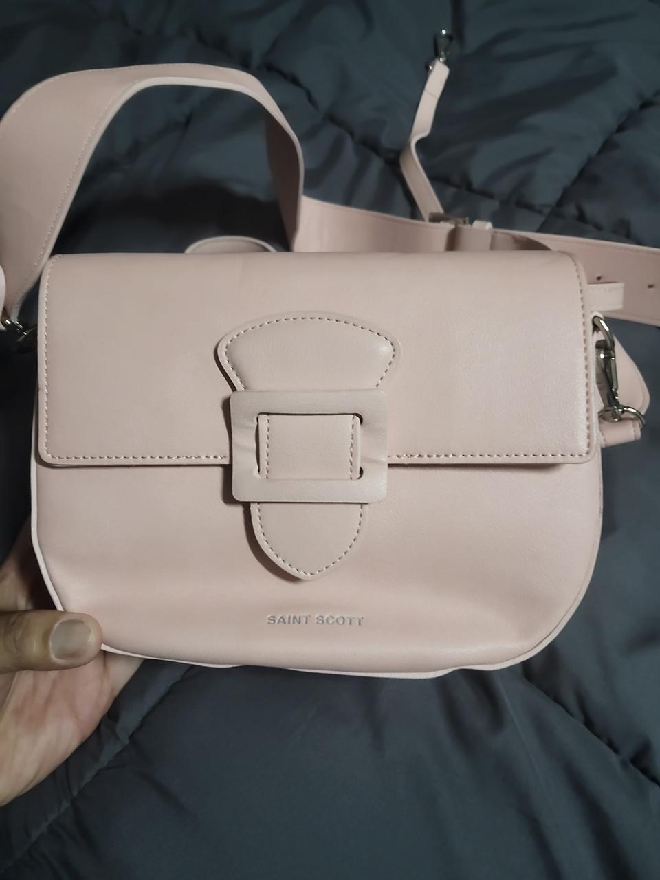 세인트스코트 빅토리아 숄더백 팝니다.