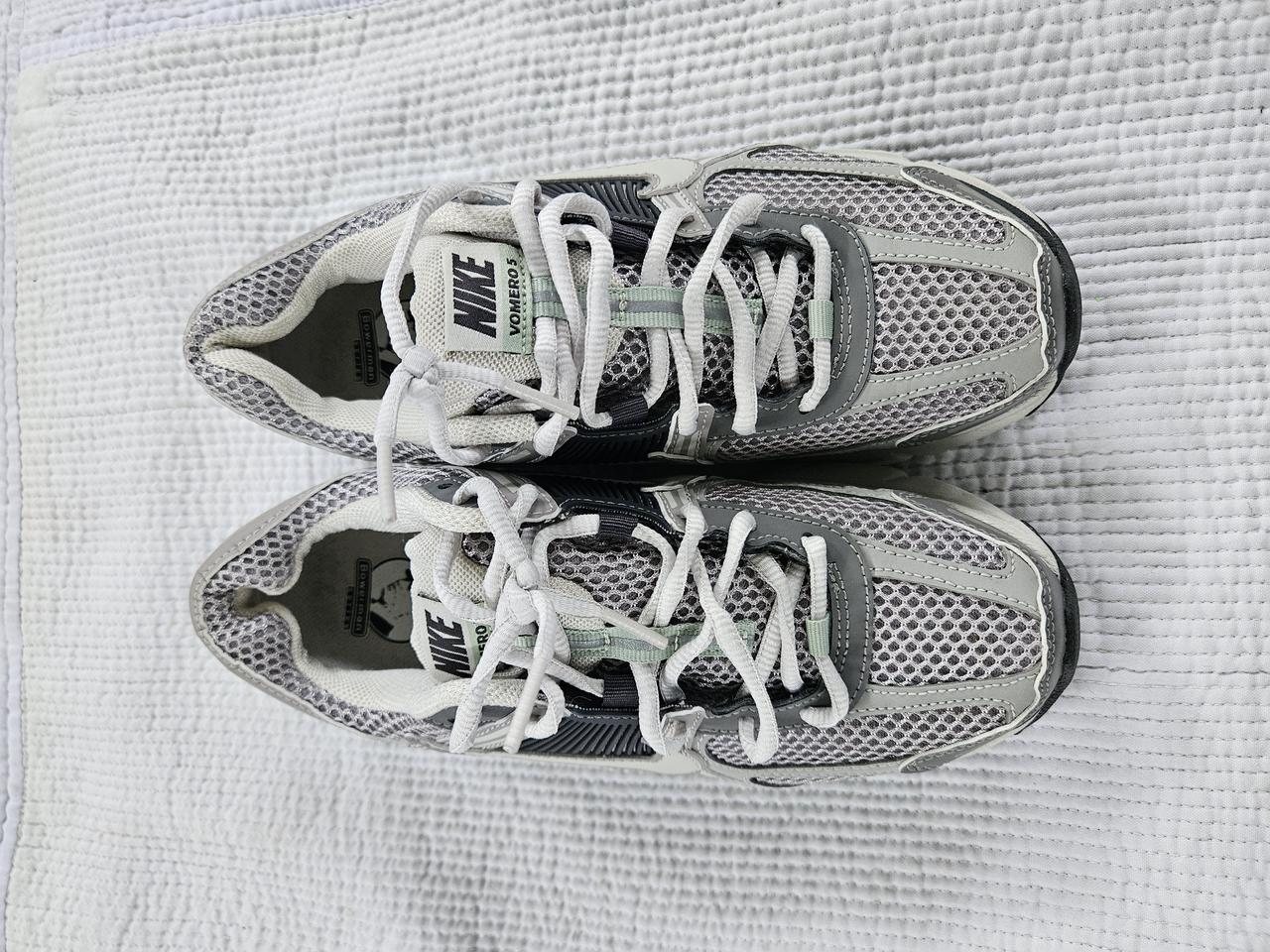 [나이키] 줌 보메로5 사이즈240 70000