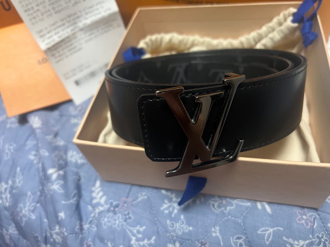 정품 루이비통 벨트 팝니다