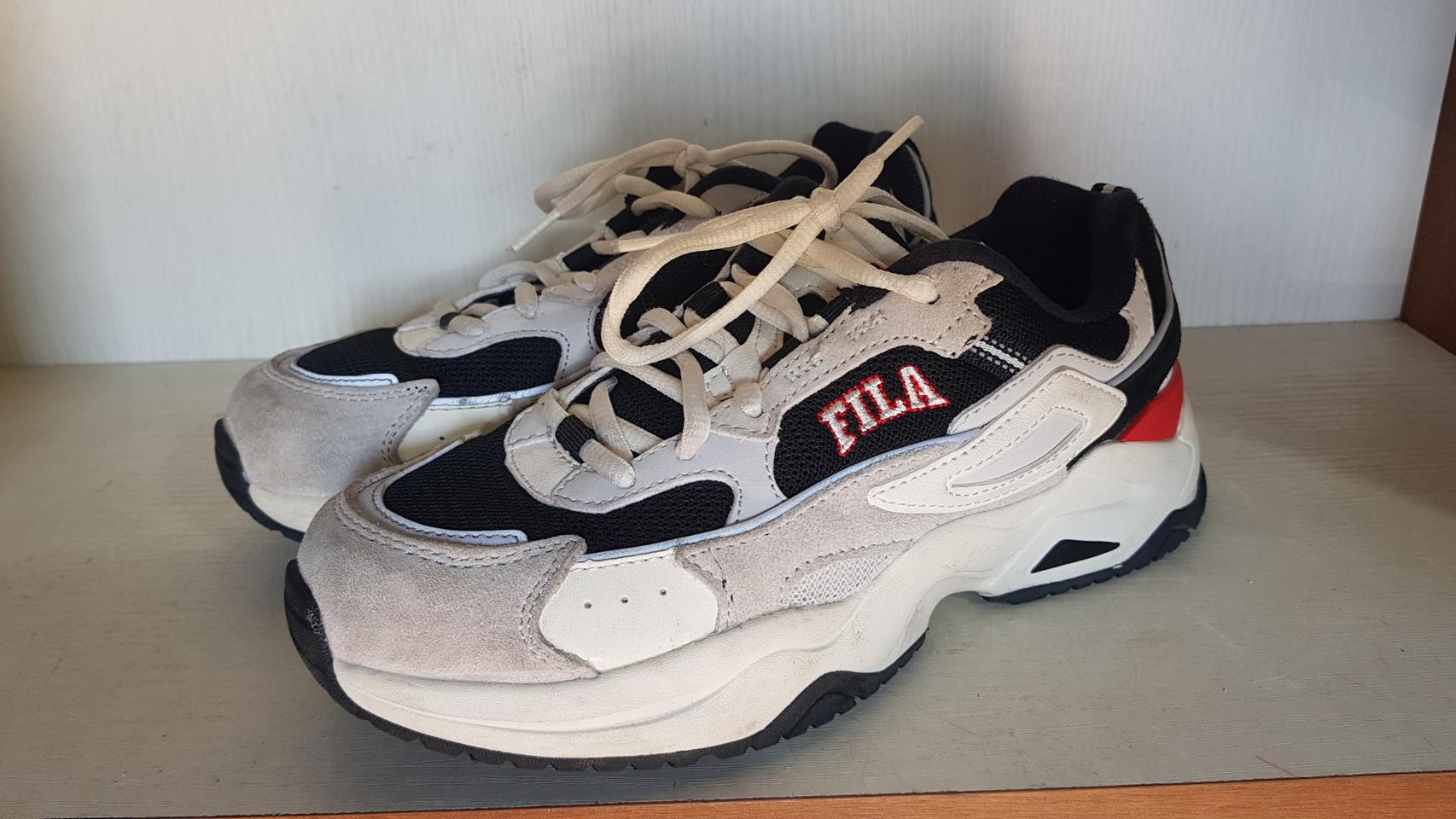 휠라 운동화 240