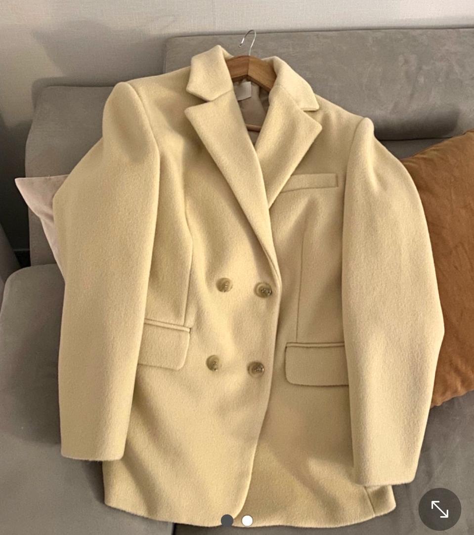 새상품) 버터옐로우 겨울 울 자켓