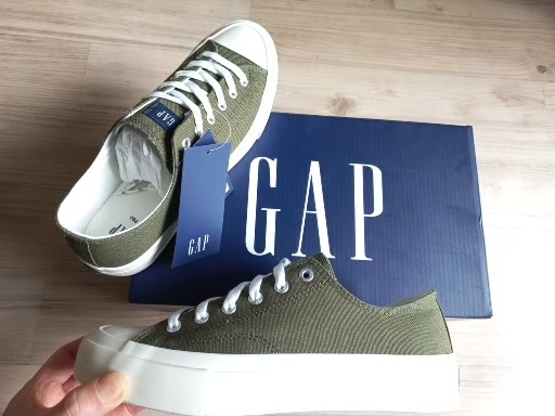 (새상품)GAP 갭 스니커즈 260