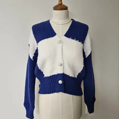 바로배송 / 진주단추 패턴 가디건