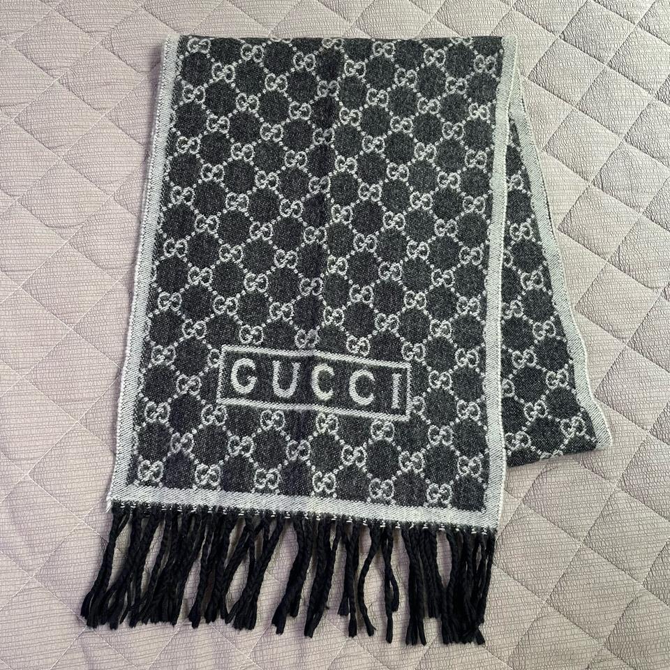 구찌 자카드 램스울 머플러