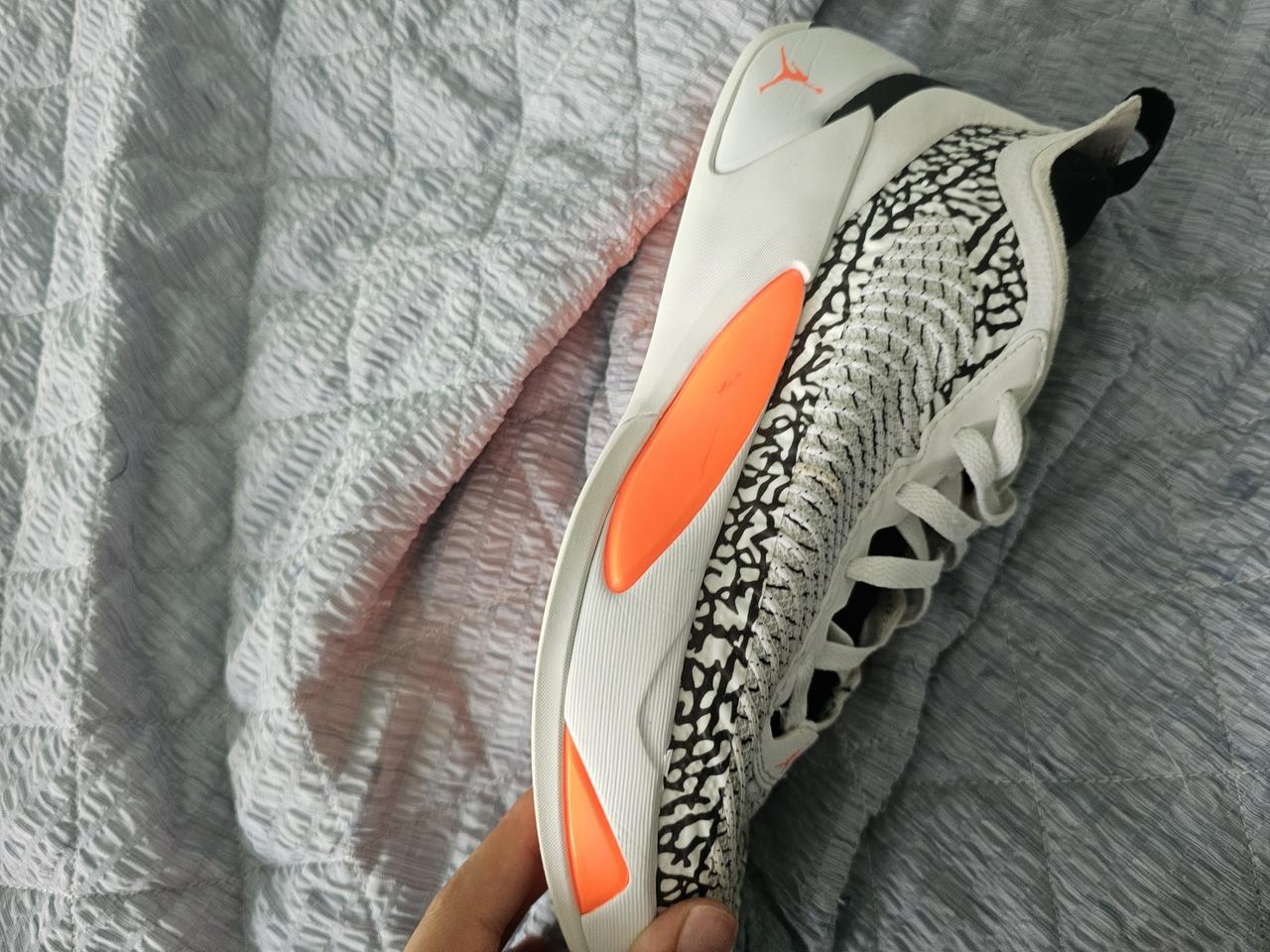 나이키 조던 오렌지 농구화