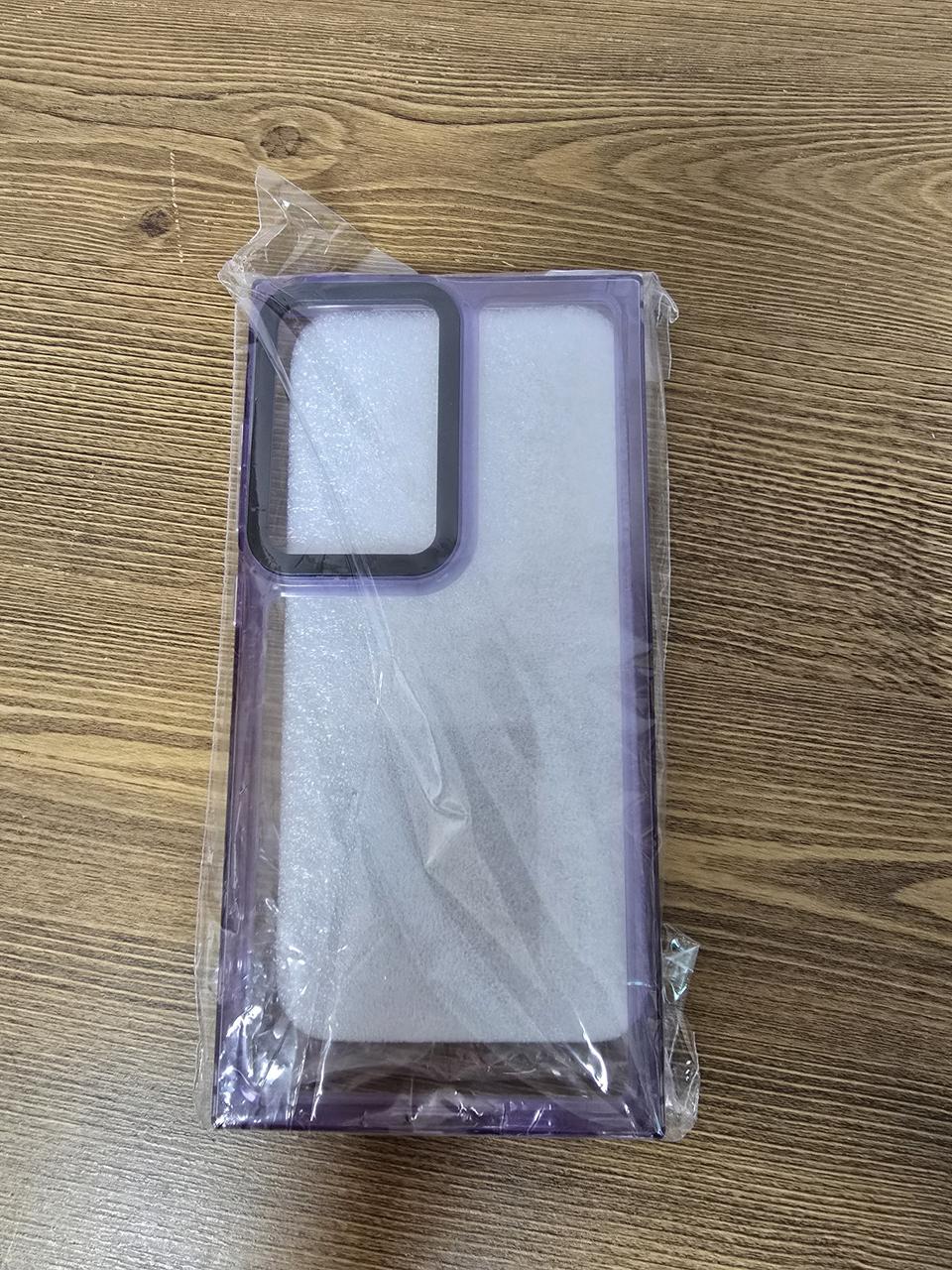 갤럭시S24울트라 케이스 판매합니다.