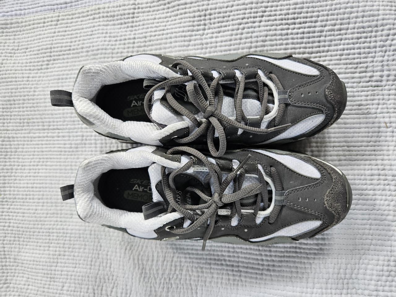 [스케쳐스] 에어쿨 메모리폼 운동화 사이즈240 10000