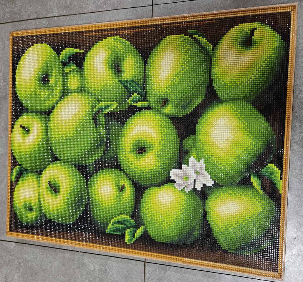 싱그러운청사과보석십자수완성품40×50