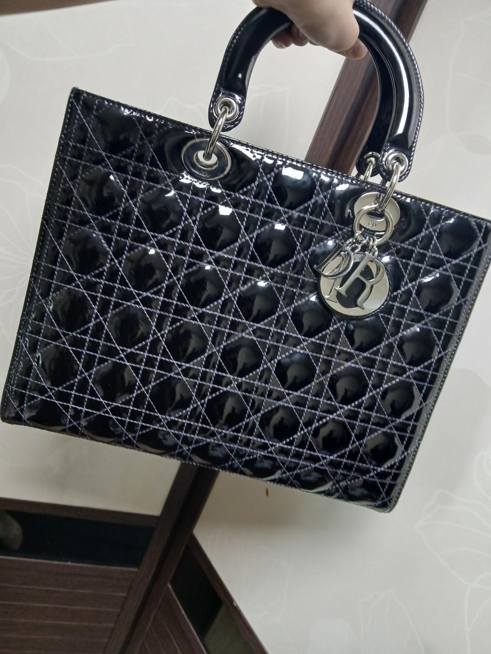 정품 디올 레이디백 라지 은장 페이던트