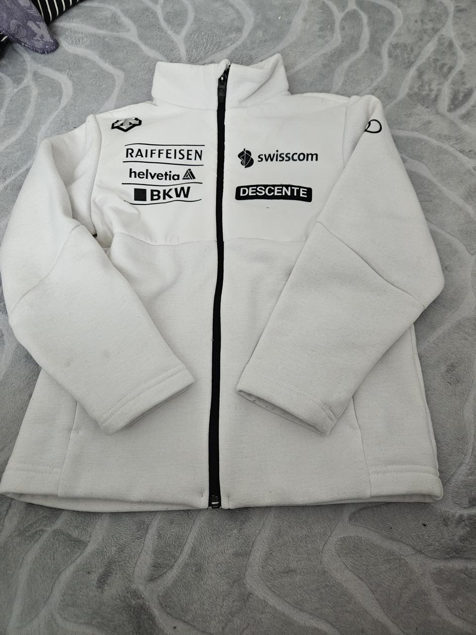 데상트 쟈켓 130싸이즈