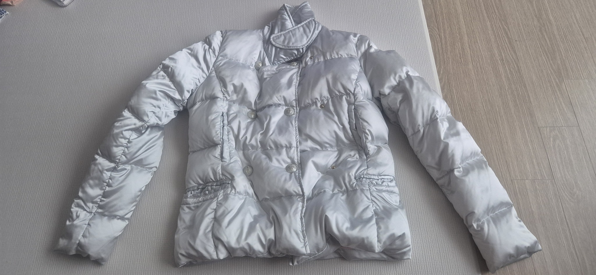 에밀리오 푸치 66사이드 구스패딩 새거 팝니다