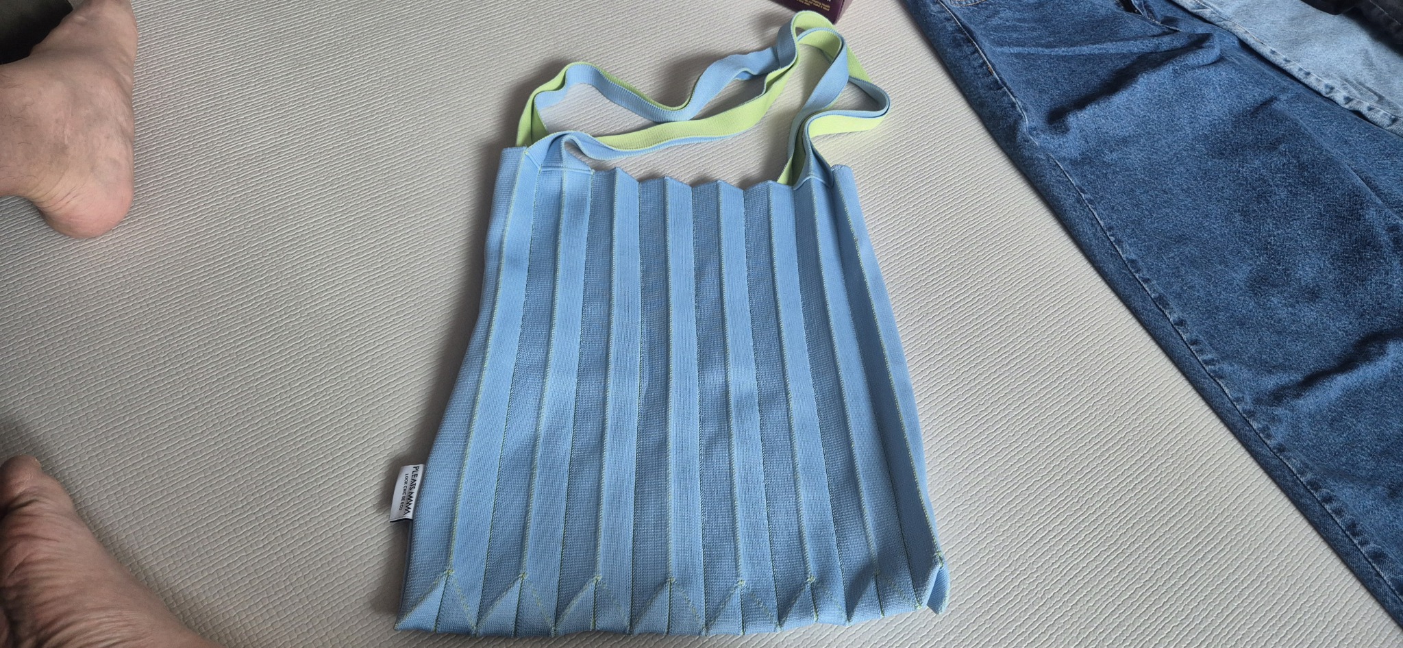 플리츠마마 예코백 거의 새거팝니다