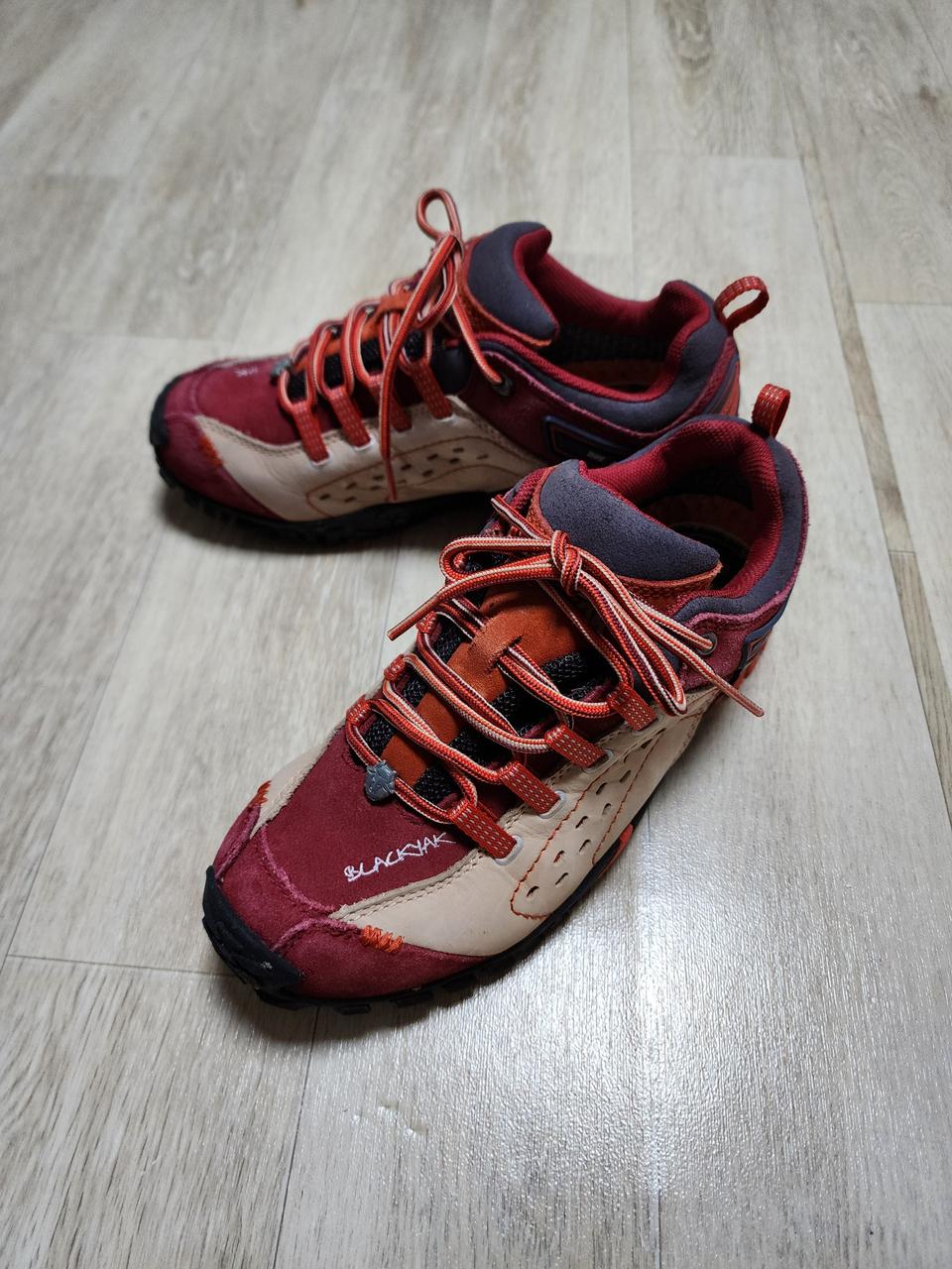 블랙야크 고아텍스 등산화 240