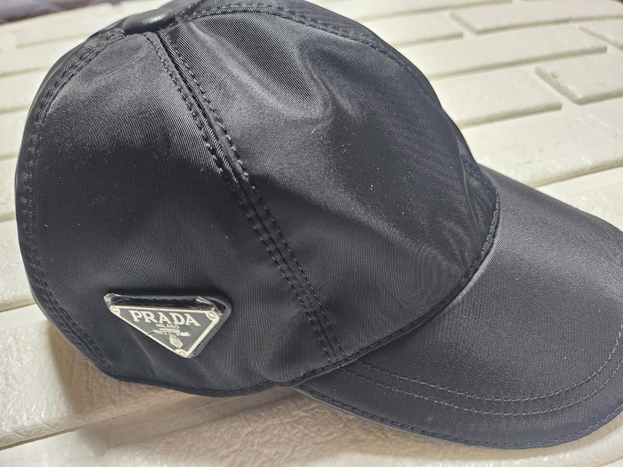 새상품 프라다 모자