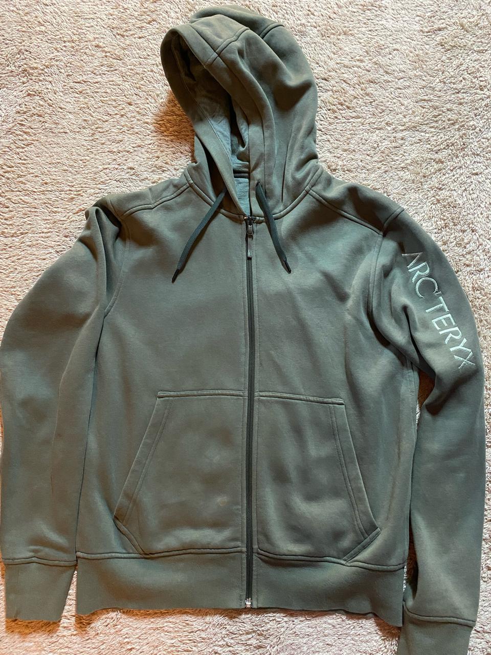 아크테릭스 후드 집업