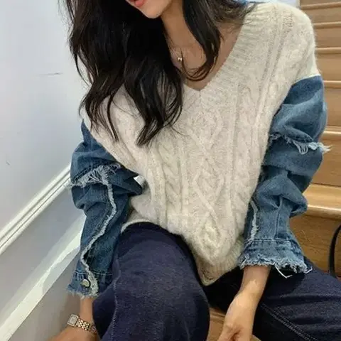 세일바배))빈티지브이니트 ㅡ팔로우만구매가능