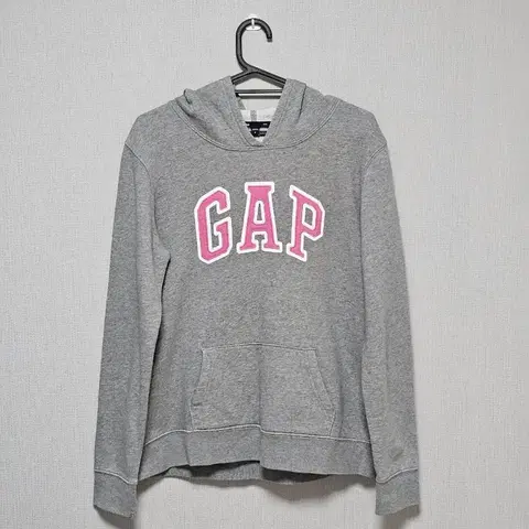 갭 핑크로고 후드티 그레이 유이브베이비베어stc어항솜이코진리