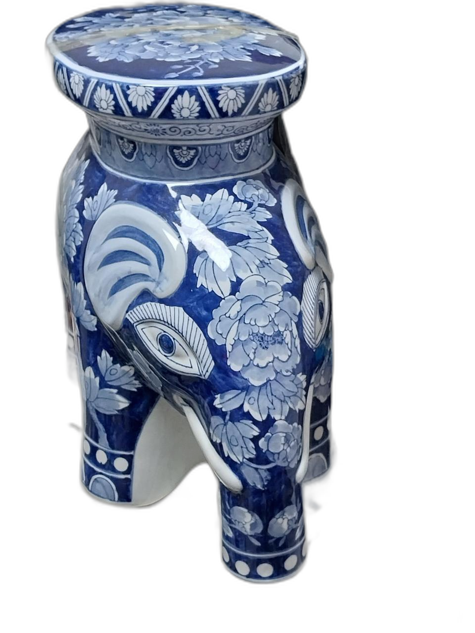 귀한,국화무니코끼리도자기2개