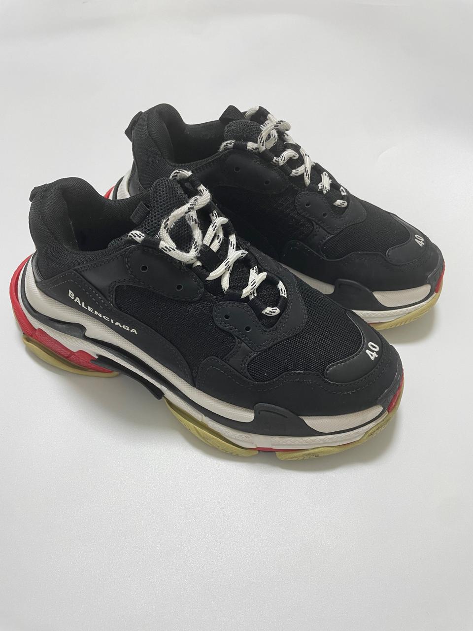 발렌시아가 트리플S 레드블랙 (265)