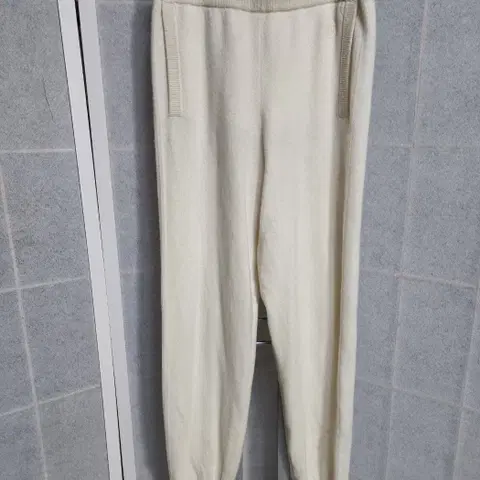 마쥬 캐시미어 조거팬츠 여성바지 고급스러움