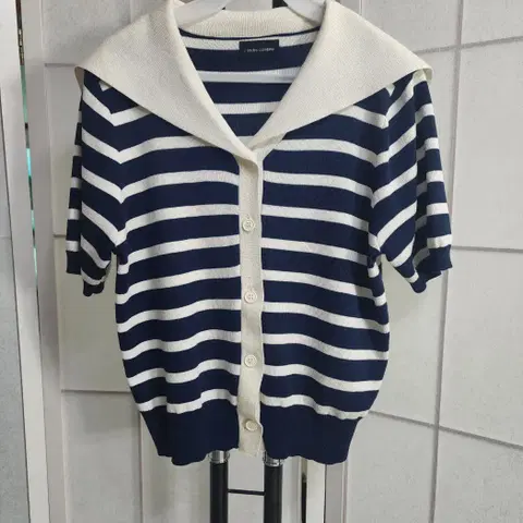 코데즈콤바인 반팔니트 여성니트 스트라이프반팔가디건