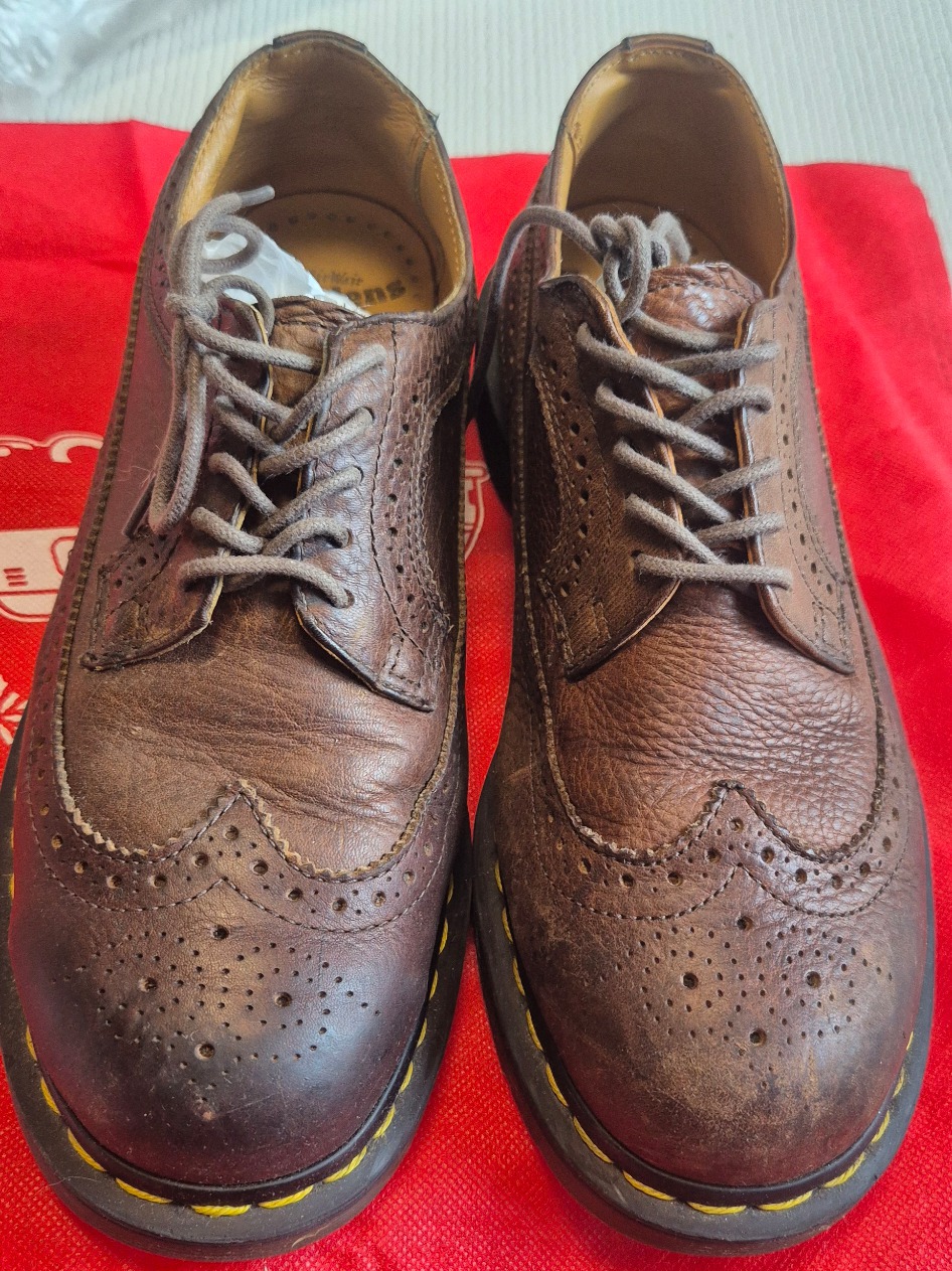 닥터마틴 윙팁 3989  270  팝니다