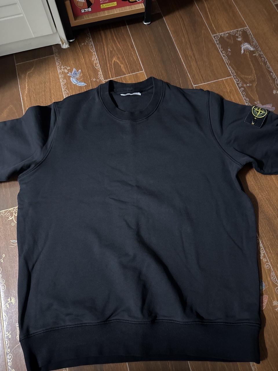 스톤아일랜드 맨투맨 [새상품급]