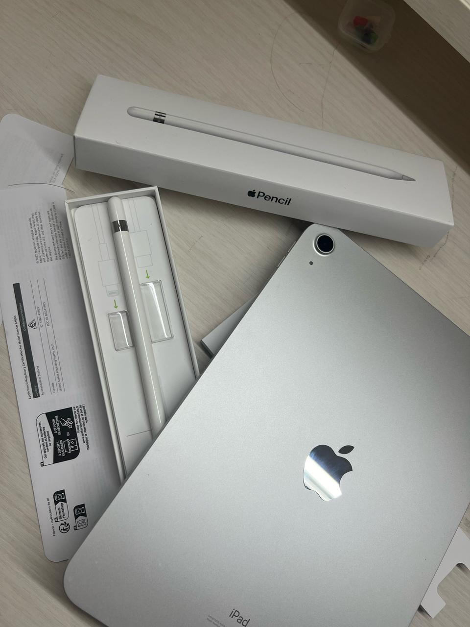아이패드 10세대 + 애플펜슬 1세대