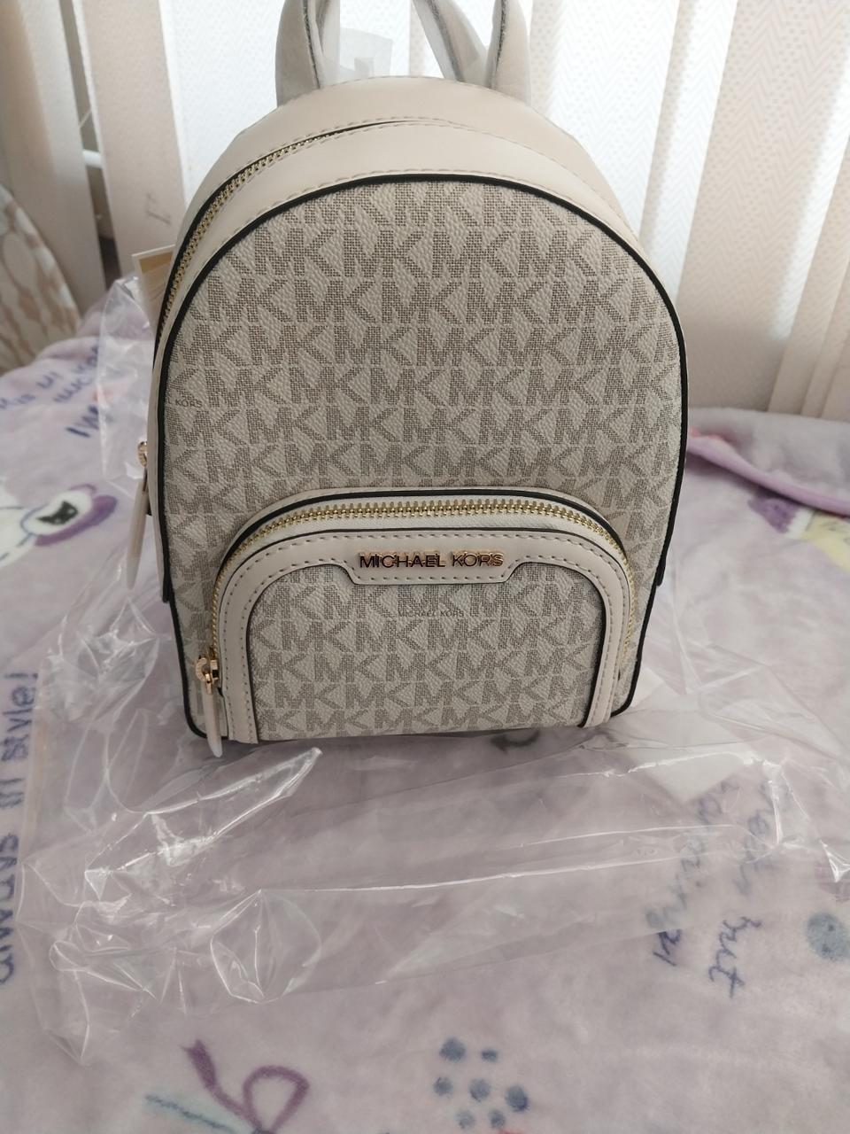 마이클코어스 제이시 엑스트라 스물 캔버스 백팩 (새상품)