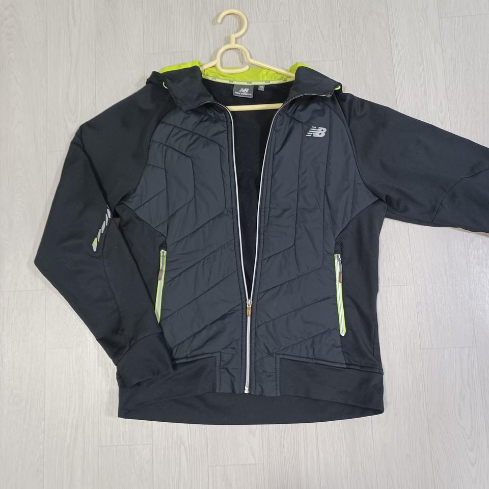 여성 뉴발란스 패딩점퍼100