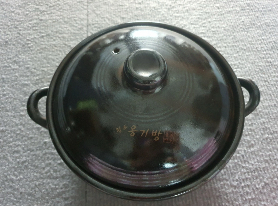 황토 옹기방 뚝배기