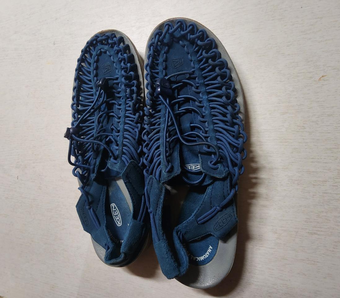 킨유니크 샌들 290 팝니다