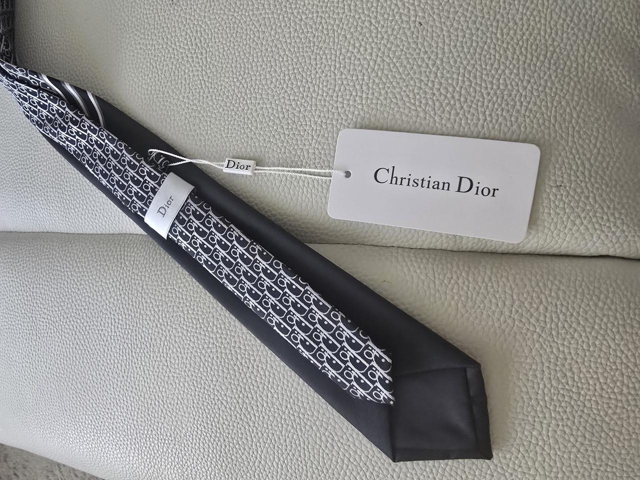 크리스찬 디올 넥타이 급처