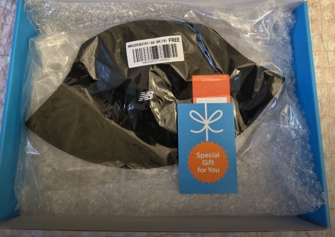 뉴발란스 플라잉로고 버킷햇