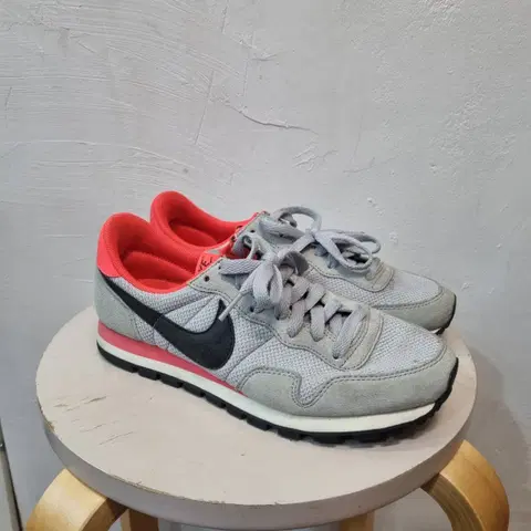 240 나이키 에어 페가수스