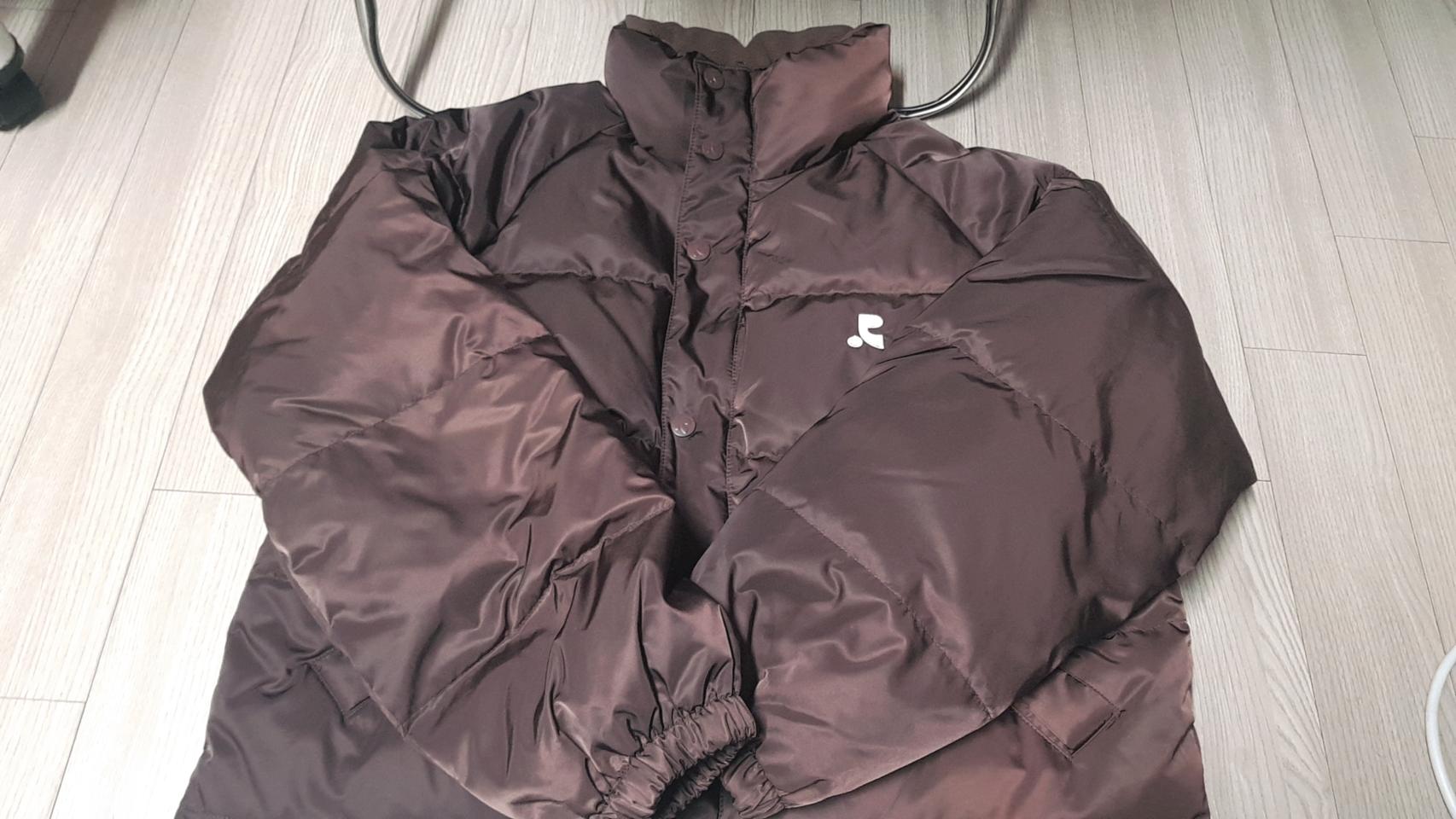 레스트앤레크레이션 패딩 갈색