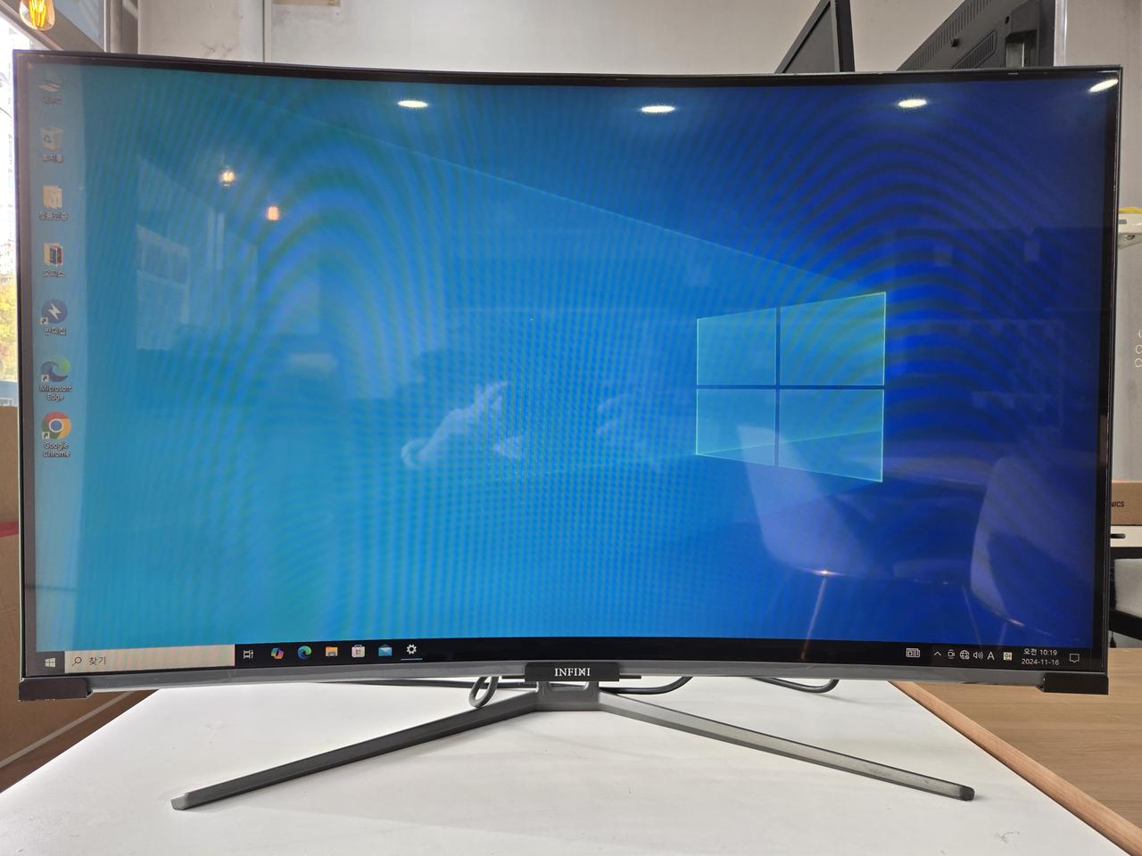 유지코리아 39인치 165Hz 커브드 모니터 팝니다.(택배불가)