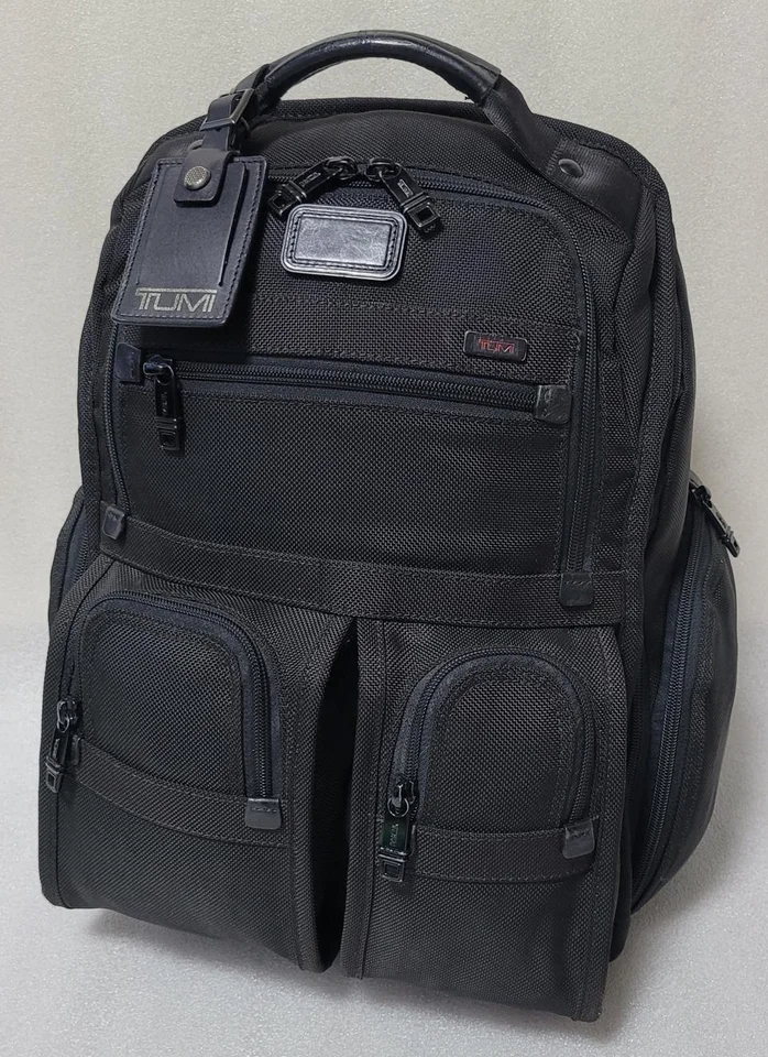 tumi backpack 26173 | Alpha this pack features a dedicated padded compartment that protects laptops up to 15 and a separate pocket for your tablet TUMI - Alpha Brief Pack