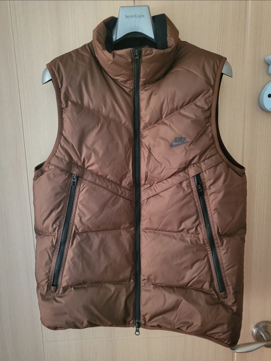 새상품 나이키 스톰 핏 윈드러너 베스트 M사이즈