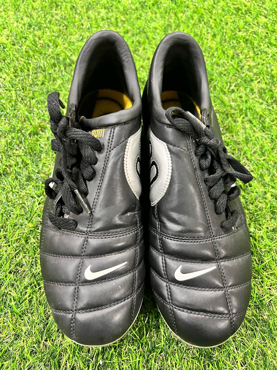 [260]나이키 토탈90 III FG 축구화