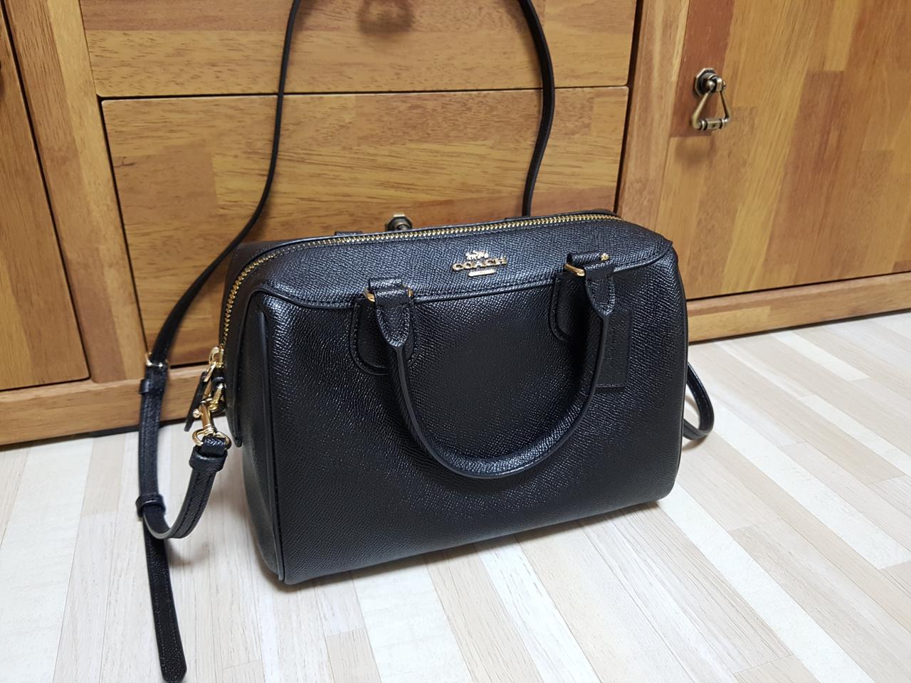 새상품급)코치 토트 크로스 가방