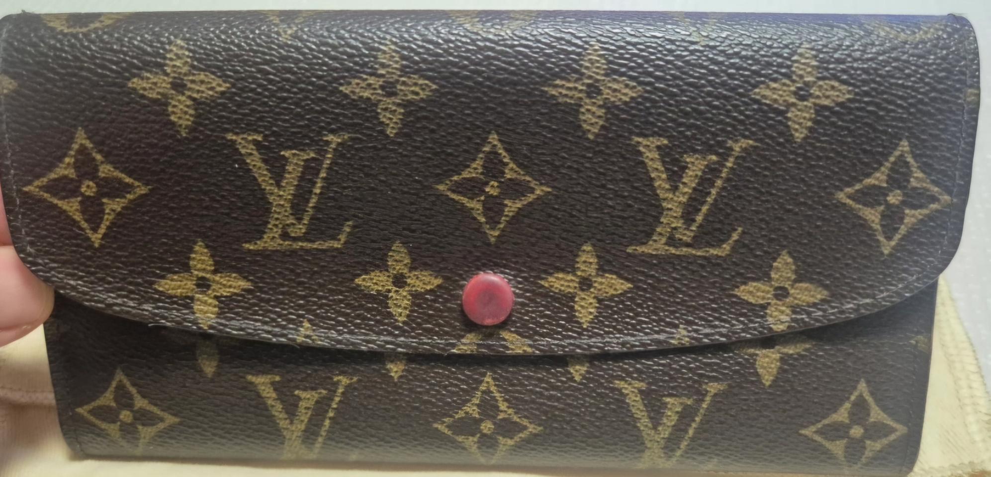 루이비통 정품 에밀리 월릿 레드