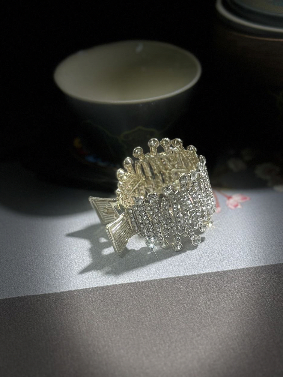 큐빅 집게핀 말총머리