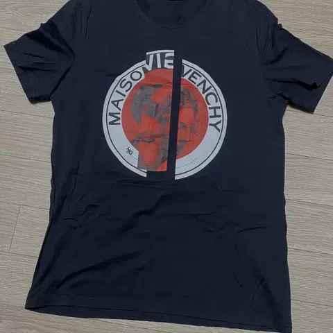 지방시 Givenchy 티셔츠