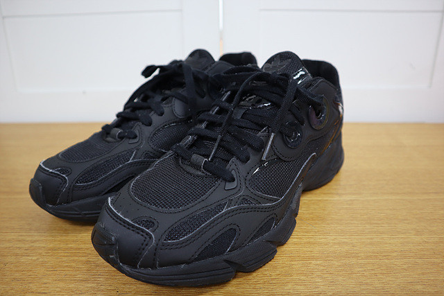 아디다스 운동화 22년식 사이즈260 세탁완료