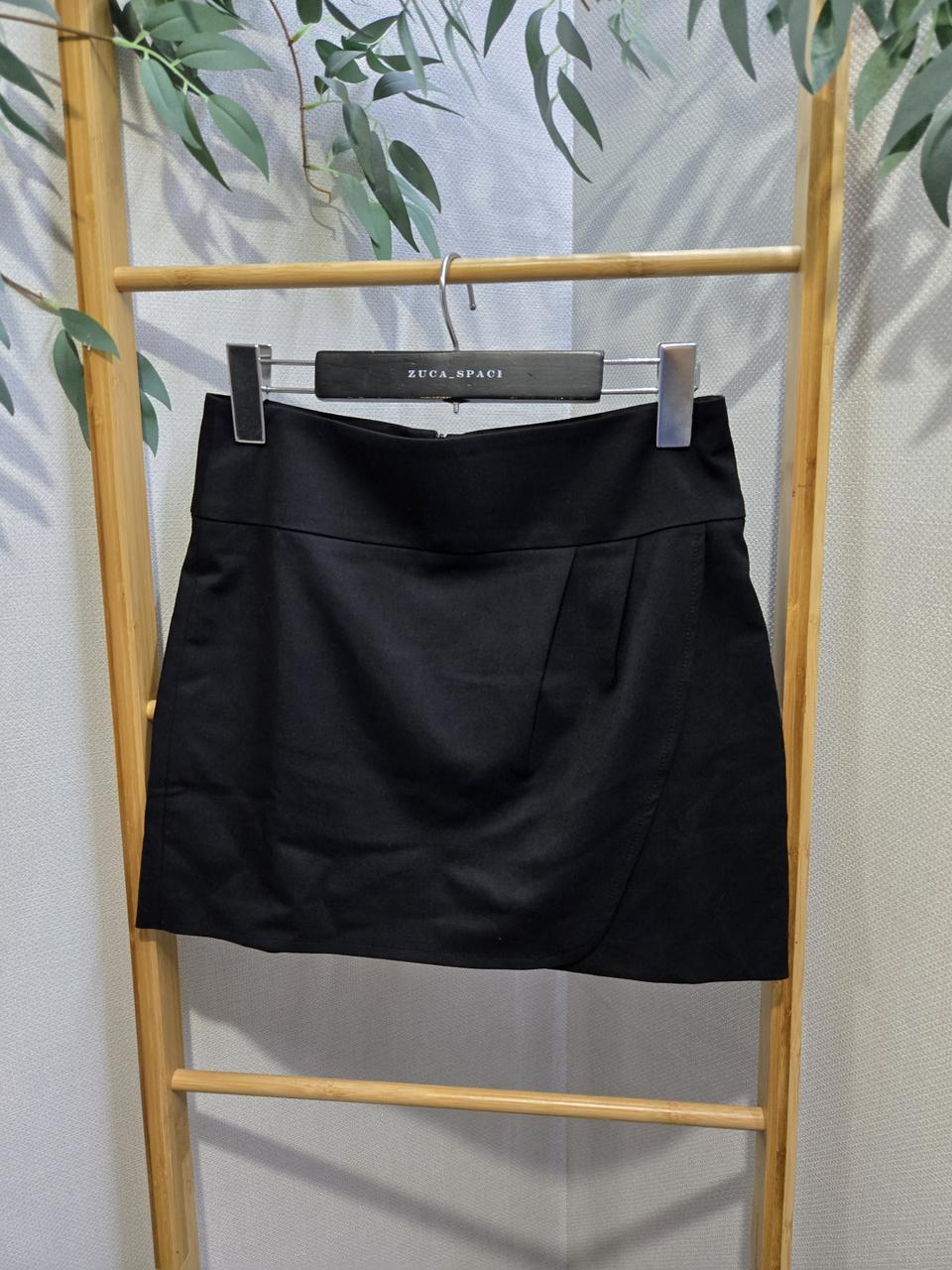 투모로우 블랙스커트