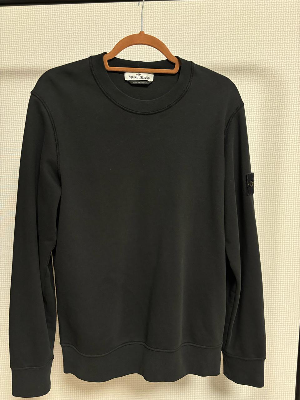 스톤아일랜드 맨투맨 23년식 M 새상품급