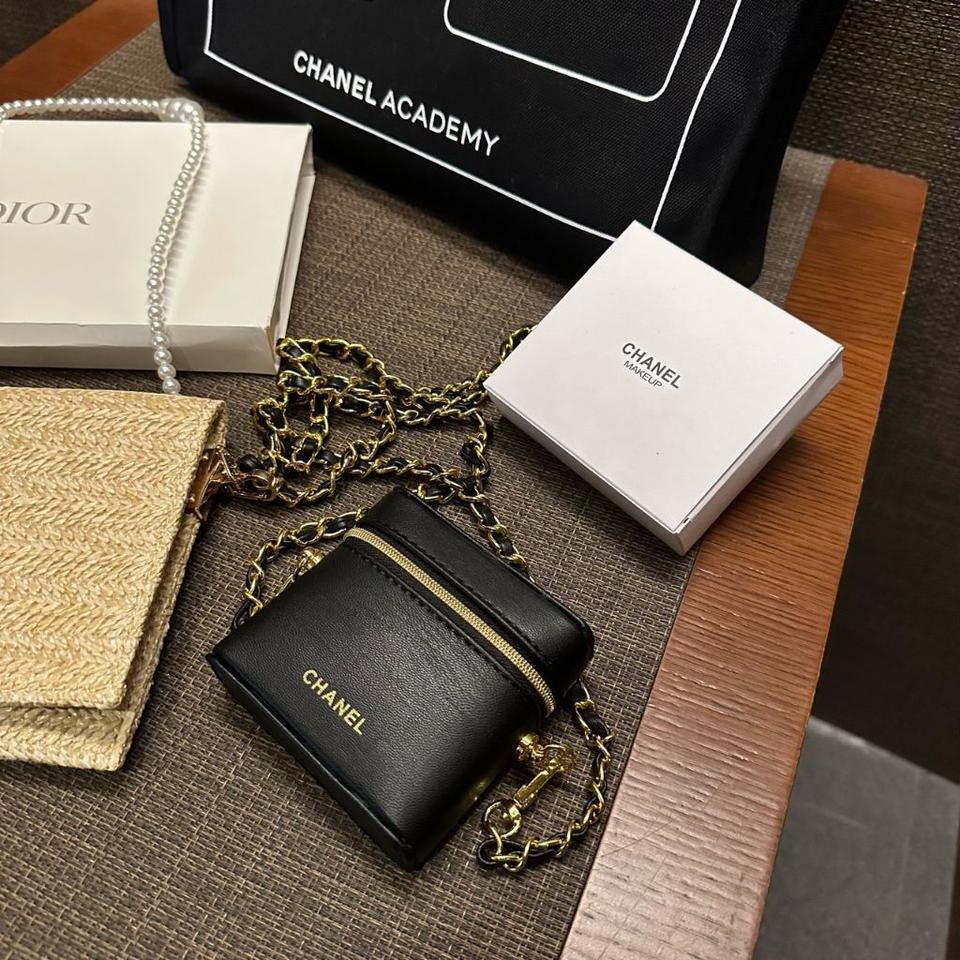 가죽미니 포인트샤넬이너백,미니체인백(박스있는새상품)