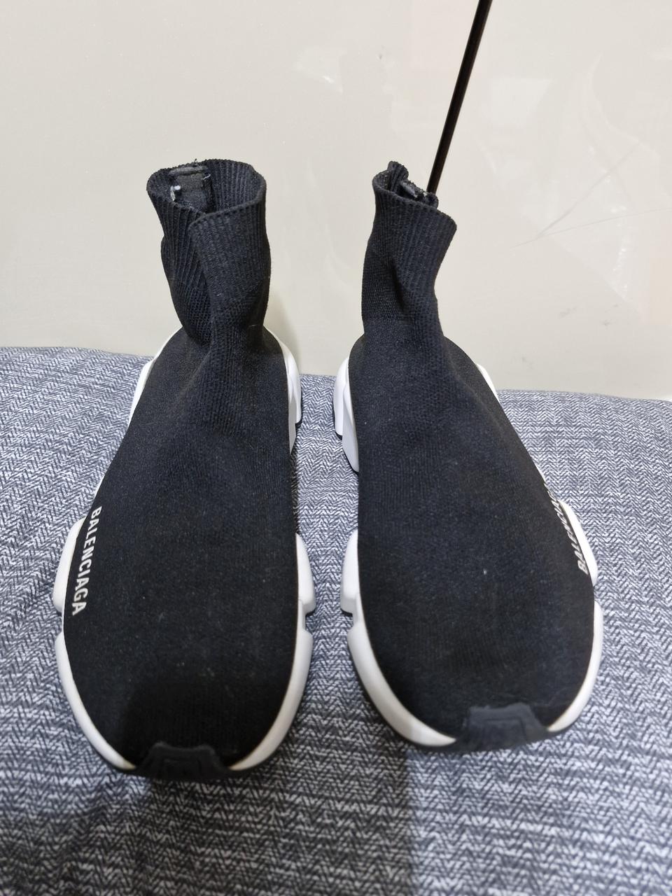 발렌시아가 스피드러너 37(240)