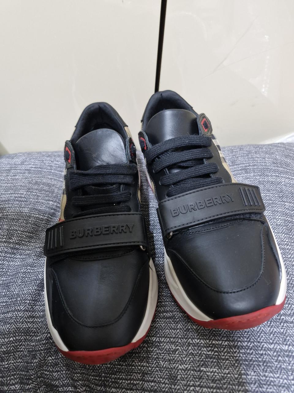 버버리 스니커즈 38(240~245)